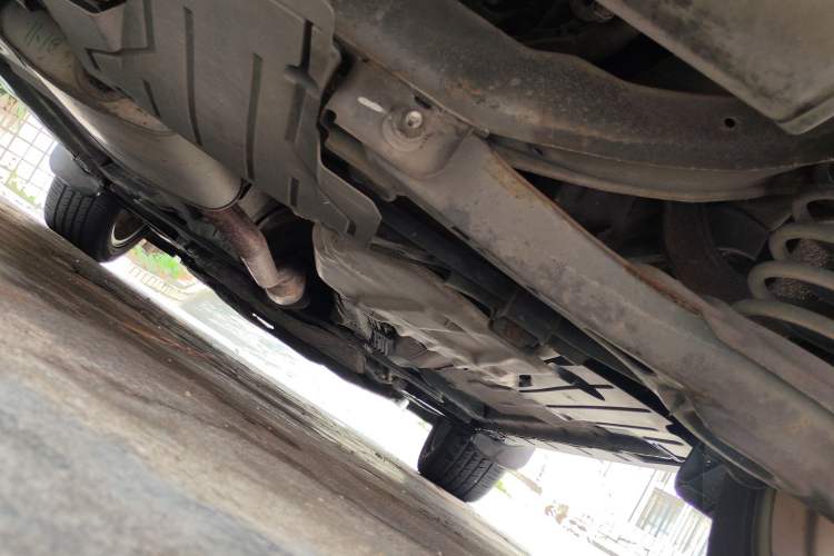 Used Ford Kuga 2013 1.6L GTDi Two-Wheel-Drive Trend Model Chassis Rear