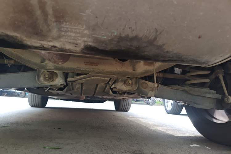 Used Ford Kuga 2013 2.0L GTDi Four-Wheel-Drive Sport Model Chassis Rear