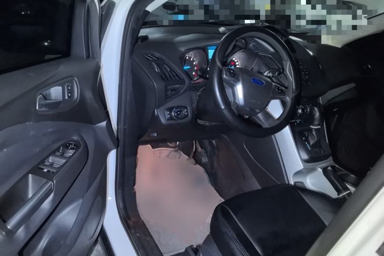 Used Ford Kuga 2013 1.6L GTDi Two-Wheel-Drive Comfort Model Driver Seat