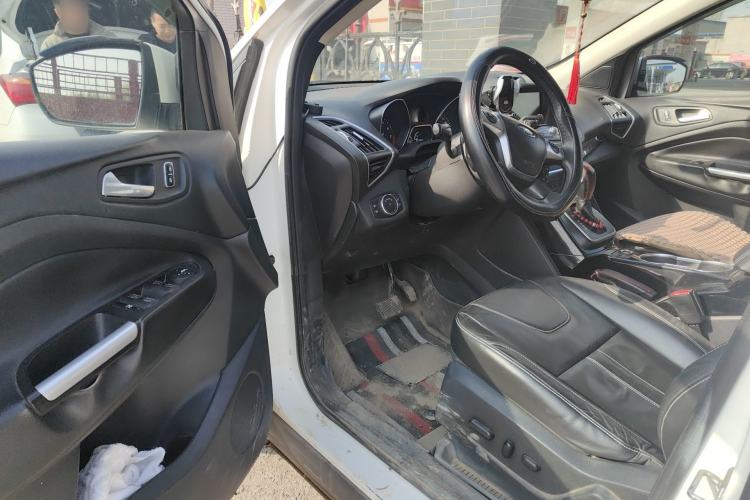 Used Ford Kuga 2013 2.0L GTDi Four-Wheel-Drive Sport Model Driver Seat