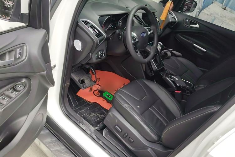 Used Ford Kuga 2013 2.0L GTDi Four-Wheel-Drive Sport Model Driver Seat