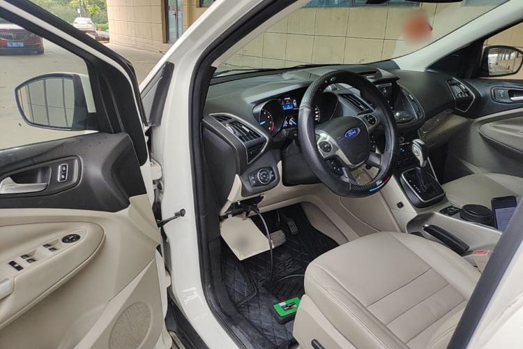 Used Ford Kuga 2013 2.0L GTDi Four-Wheel-Drive Elite Model Driver Seat