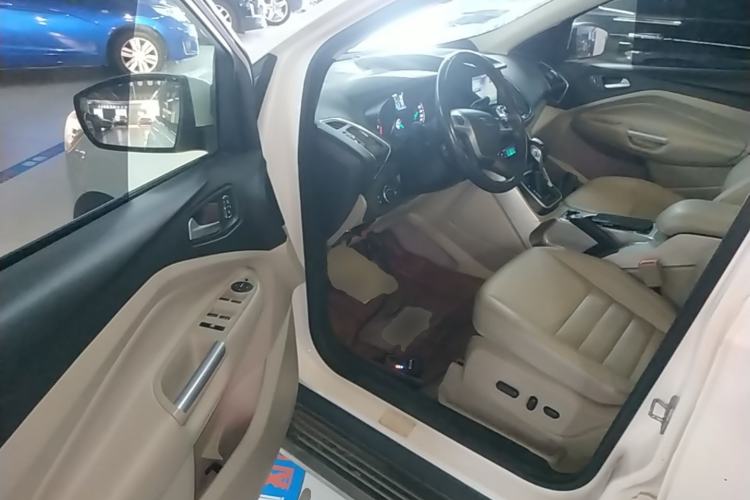 Used Ford Kuga 2013 2.0L GTDi Four-Wheel Drive Premium Model Driver Seat