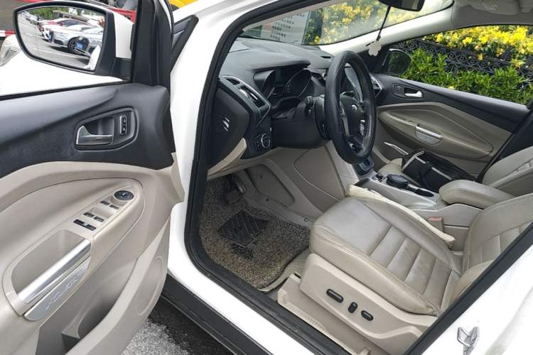 Used Ford Kuga 2013 1.6L GTDi 4x4 Elite Model Driver Seat