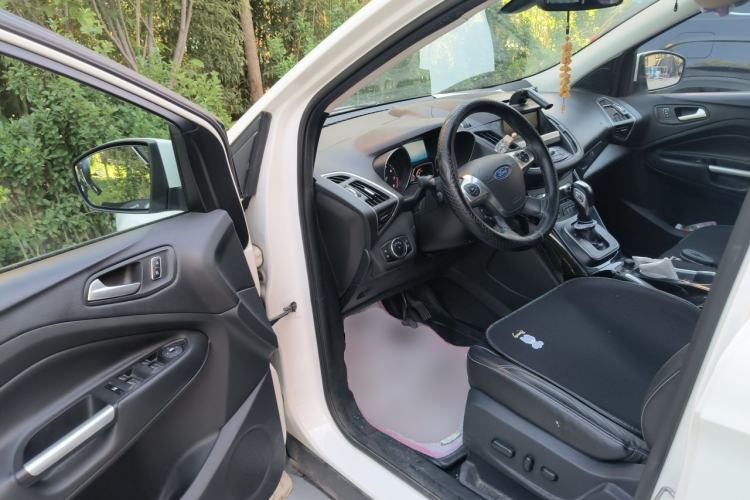 Used Ford Kuga 2013 2.0L GTDi Four-Wheel-Drive Sport Model Driver Seat