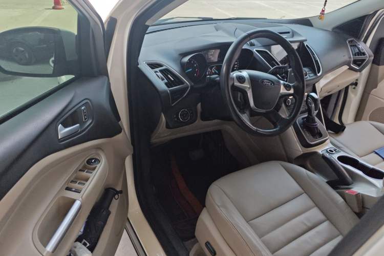 Used Ford Kuga 2013 2.0L GTDi Four-Wheel-Drive Elite Model Driver Seat