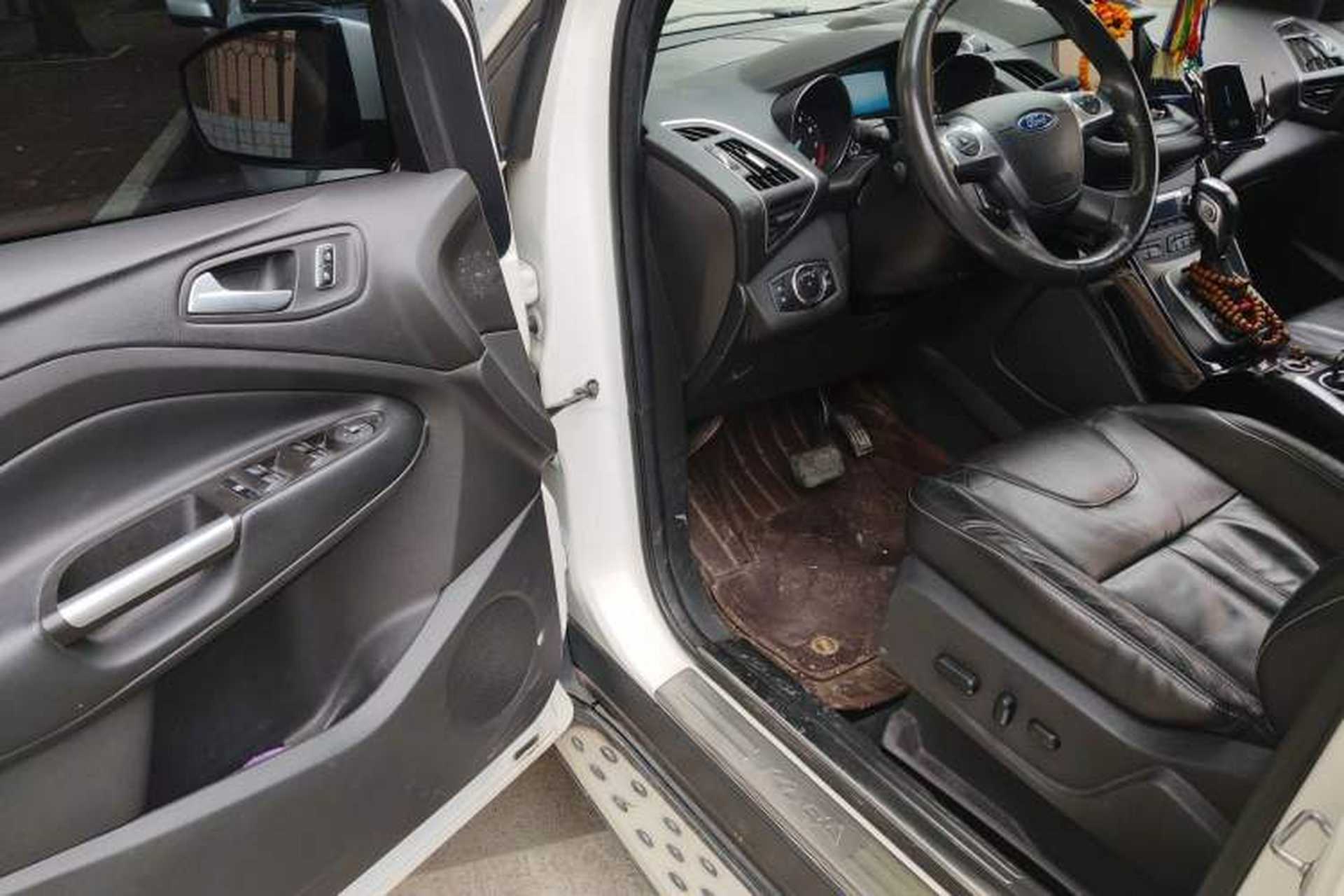 Used Ford Kuga 2013 2.0L GTDi Four-Wheel-Drive Sport Model Driver Seat