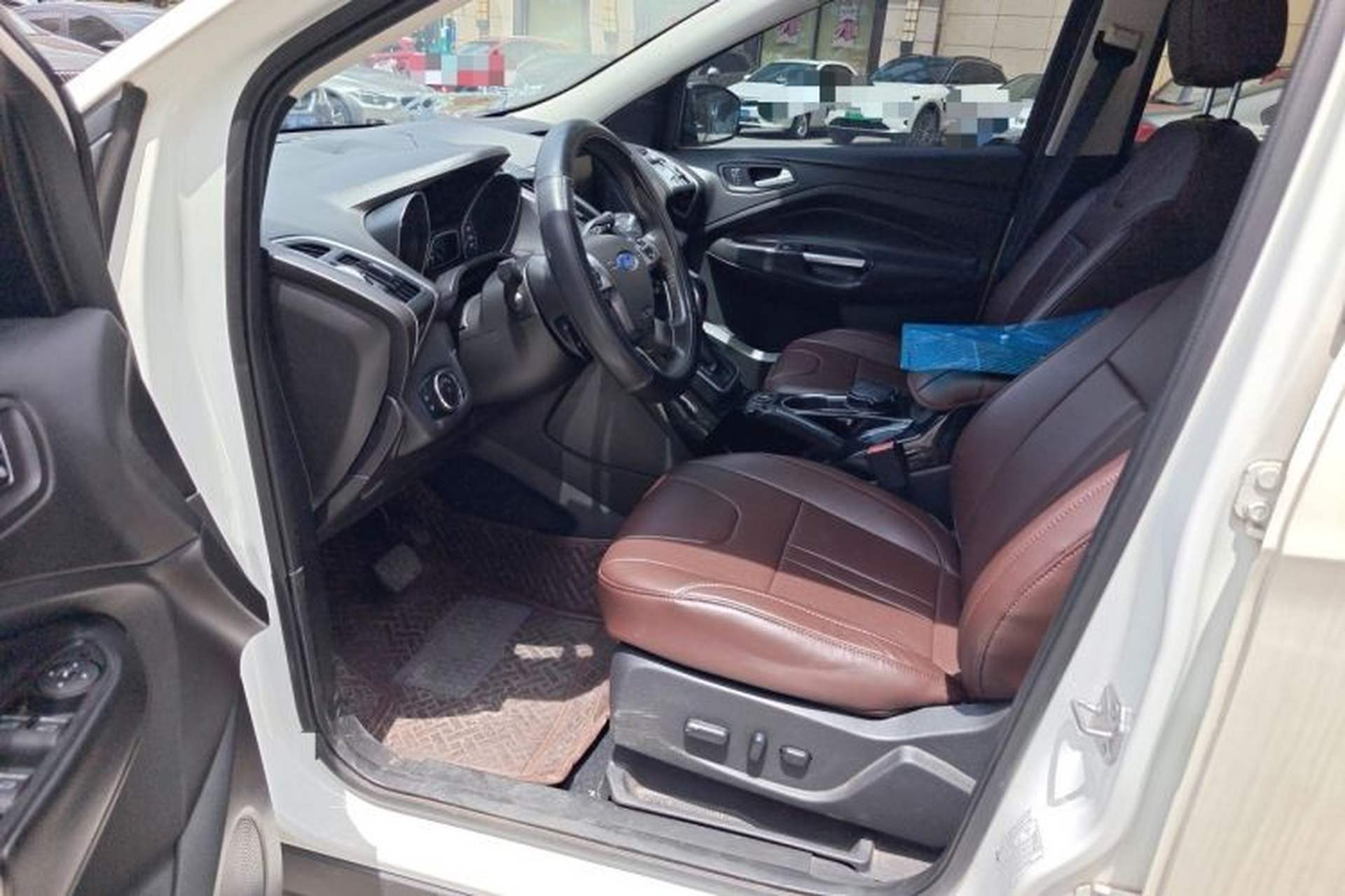 Used Ford Kuga 2013 2.0L GTDi Four-Wheel-Drive Sport Model Driver Seat