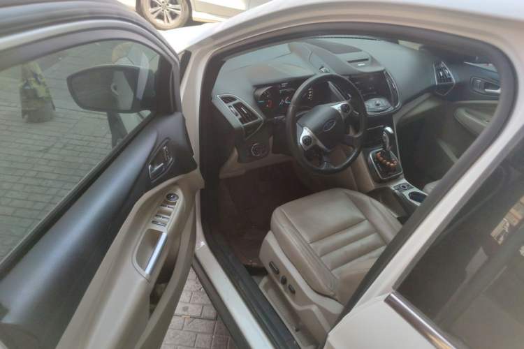 Used Ford Kuga 2013 1.6L GTDi 4x4 Elite Model Driver Seat