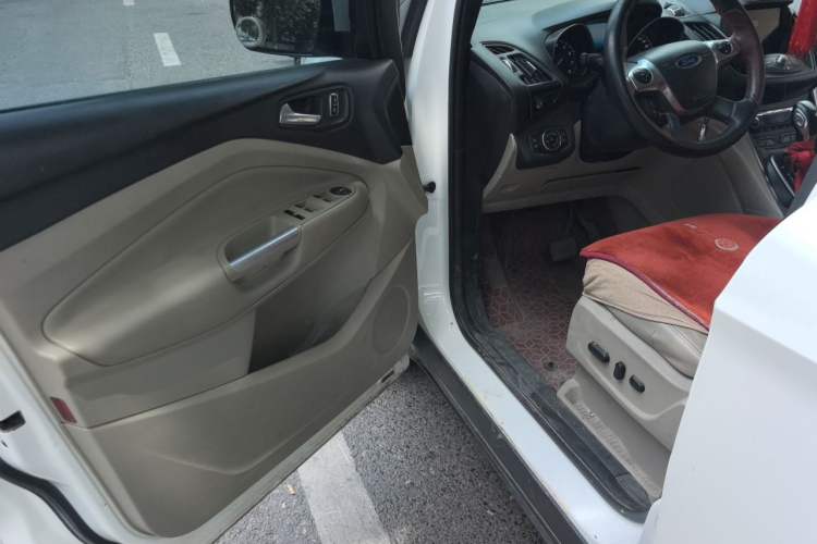 Used Ford Kuga 2013 1.6L GTDi 4x4 Elite Model Driver Seat