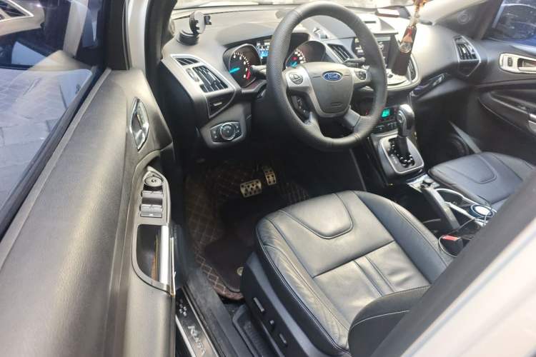 Used Ford Kuga 2013 2.0L GTDi Four-Wheel-Drive Elite Model Driver Seat