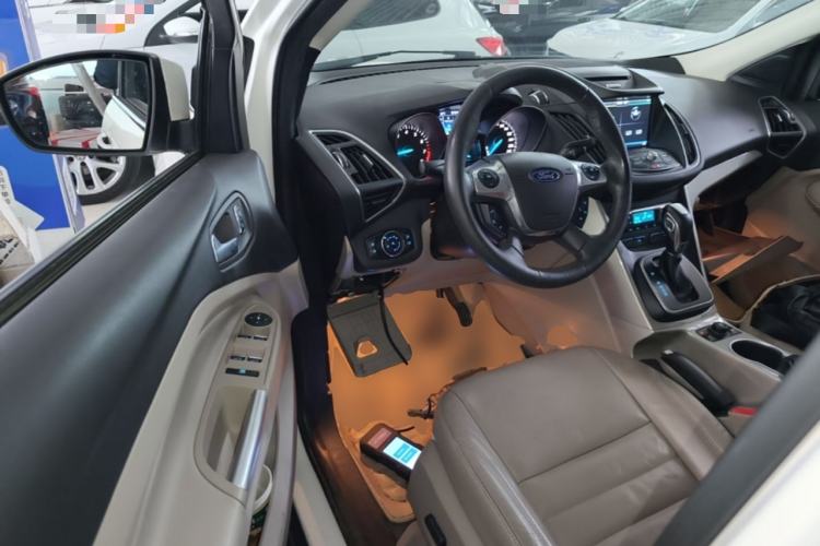 Used Ford Kuga 2013 1.6L GTDi 4x4 Elite Model Driver Seat