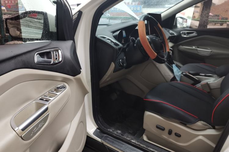 Used Ford Kuga 2013 2.0L GTDi Four-Wheel Drive Premium Model Driver Seat