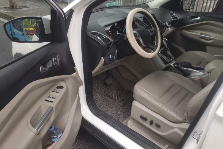 Used Ford Kuga 2013 1.6L GTDi 4x4 Elite Model Driver Seat