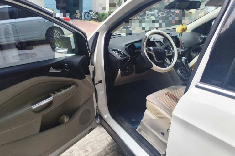 Used Ford Kuga 2013 2.0L GTDi Four-Wheel Drive Premium Model Driver Seat