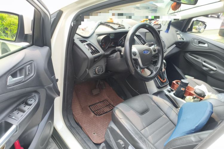 Used Ford Kuga 2013 1.6L GTDi Two-Wheel-Drive Trend Model Driver Seat