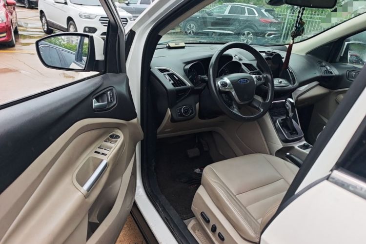 Used Ford Kuga 2013 2.0L GTDi Four-Wheel-Drive Elite Model Driver Seat