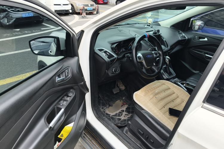 Used Ford Kuga 2013 2.0L GTDi Four-Wheel-Drive Sport Model Driver Seat