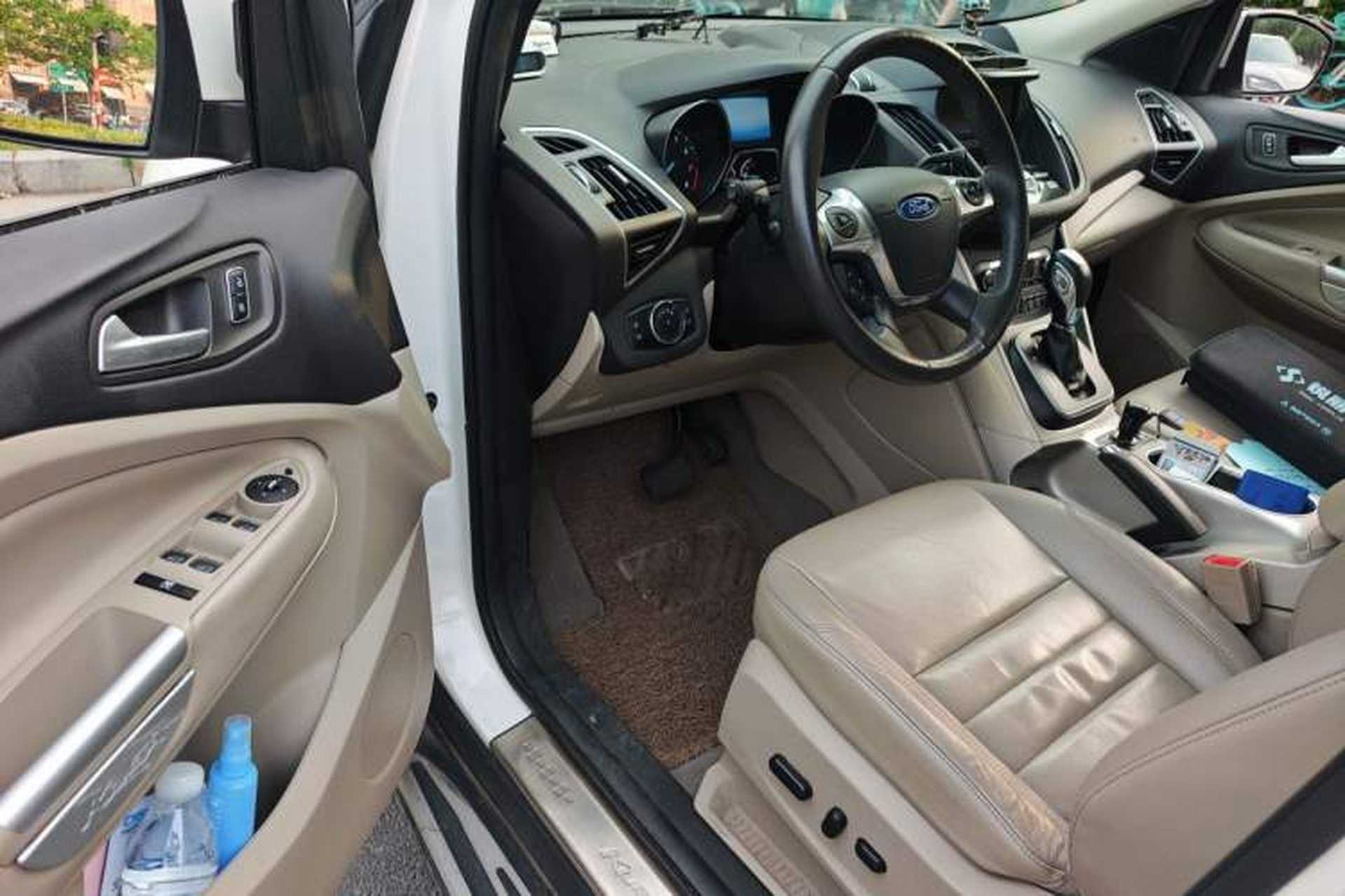 Used Ford Kuga 2013 2.0L GTDi Four-Wheel Drive Premium Model Driver Seat