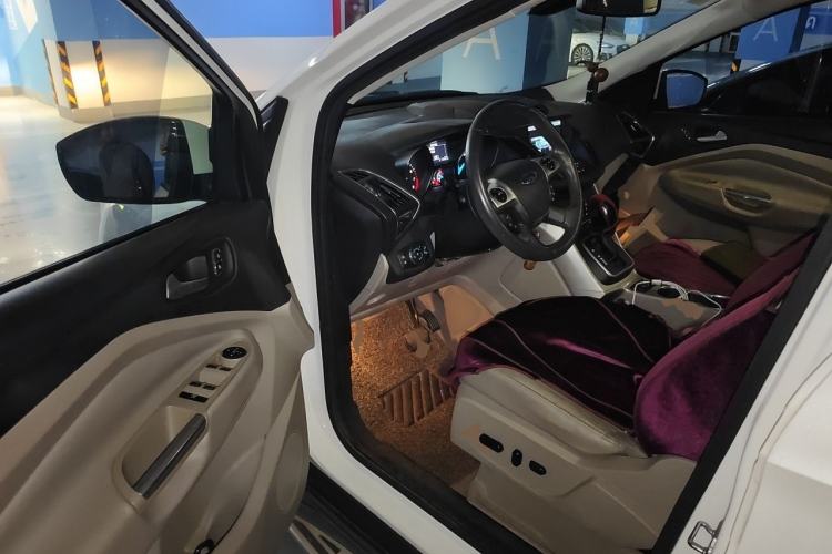 Used Ford Kuga 2013 1.6L GTDi 4x4 Elite Model Driver Seat