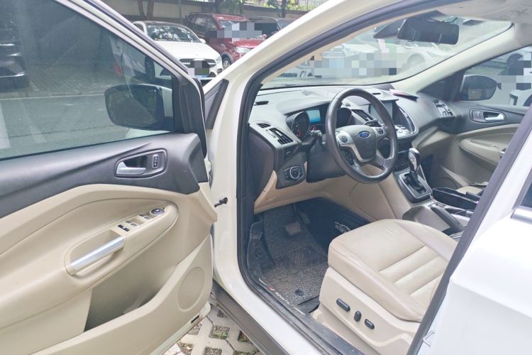 Used Ford Kuga 2013 2.0L GTDi Four-Wheel Drive Premium Model Driver Seat