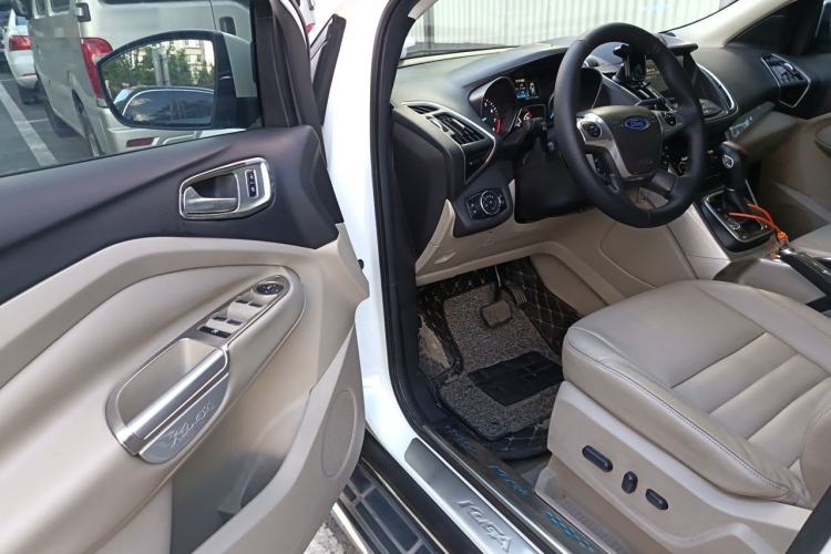 Used Ford Kuga 2013 1.6L GTDi 4x4 Elite Model Driver Seat