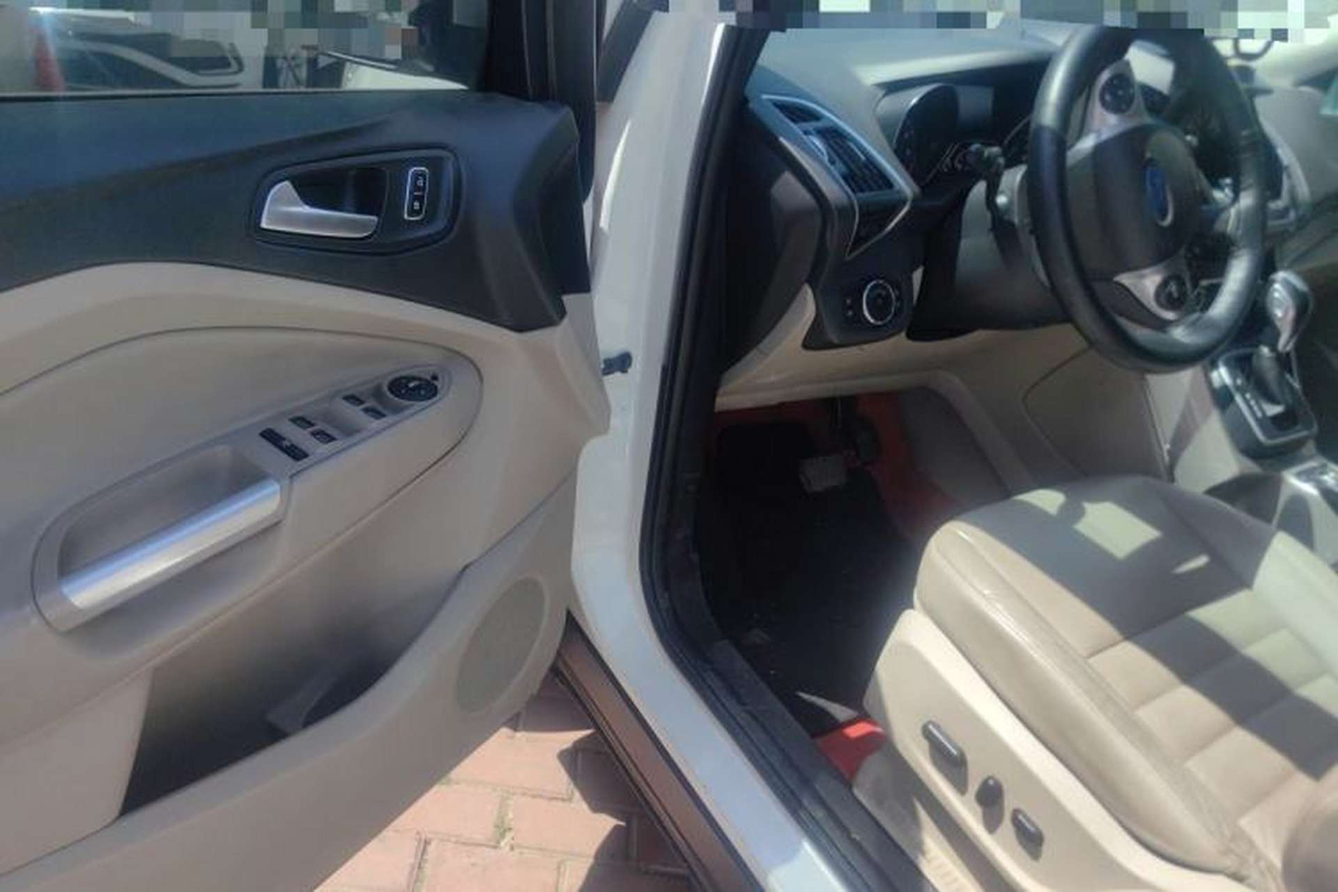 Used Ford Kuga 2013 2.0L GTDi Four-Wheel Drive Premium Model Driver Seat