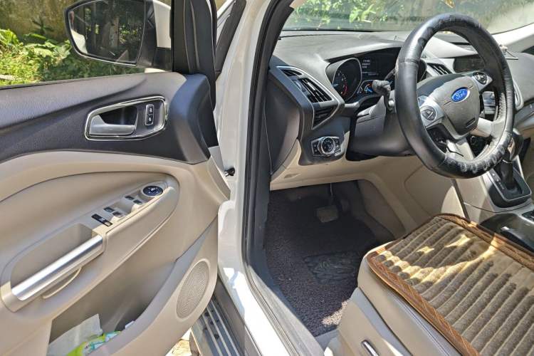 Used Ford Kuga 2013 1.6L GTDi 4x4 Elite Model Driver Seat