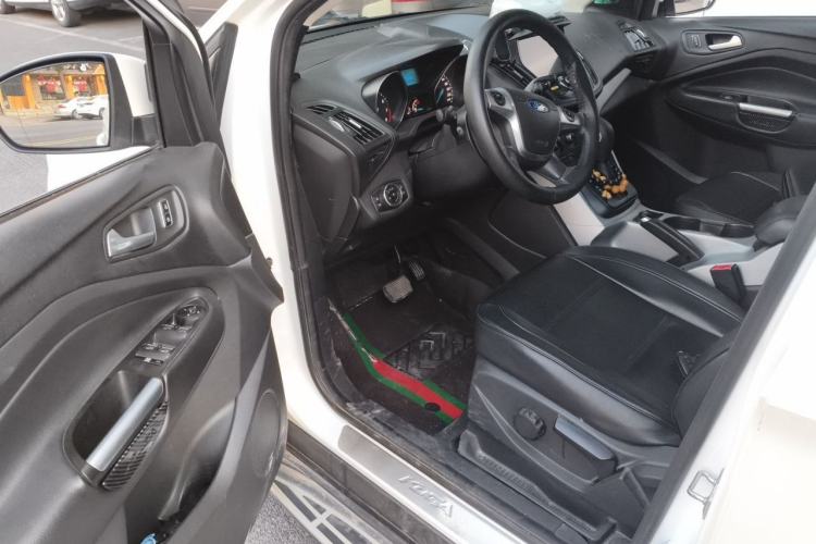 Used Ford Kuga 2013 1.6L GTDi Two-Wheel-Drive Comfort Model Driver Seat