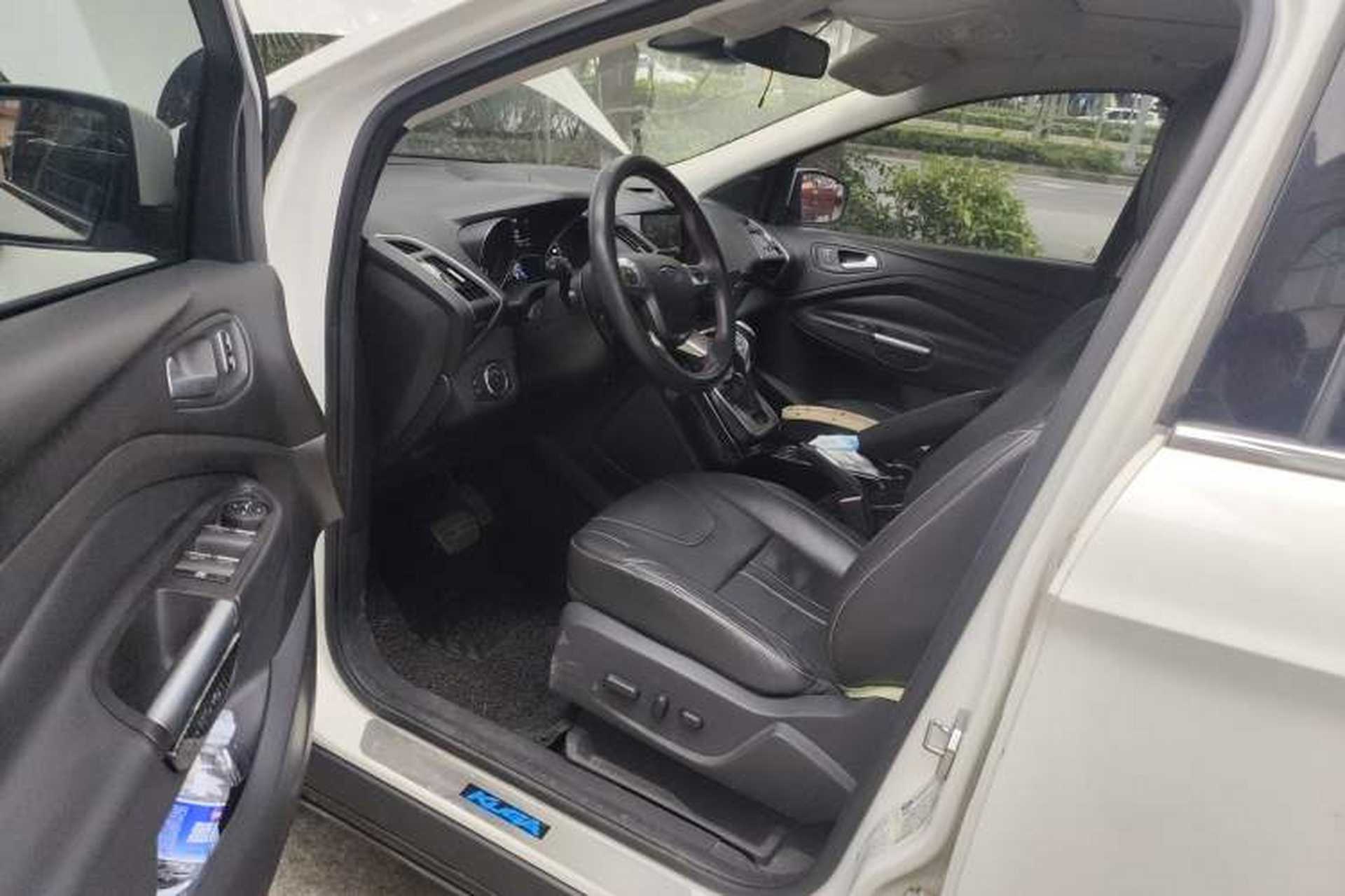 Used Ford Kuga 2013 2.0L GTDi Four-Wheel-Drive Sport Model Driver Seat