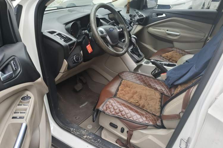 Used Ford Kuga 2013 2.0L GTDi Four-Wheel Drive Premium Model Driver Seat