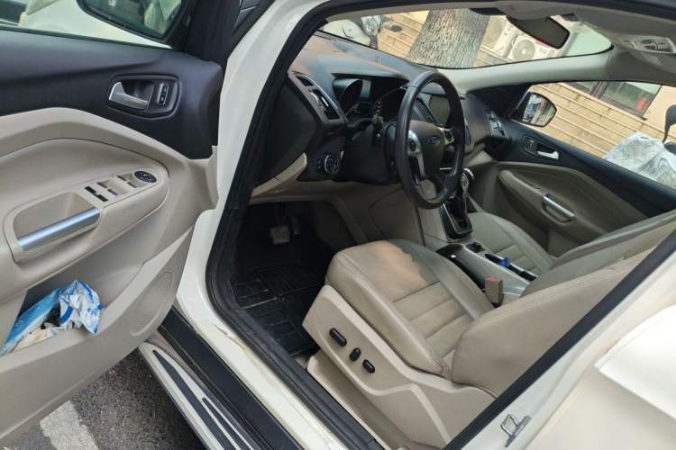 Used Ford Kuga 2013 1.6L GTDi 4x4 Elite Model Driver Seat