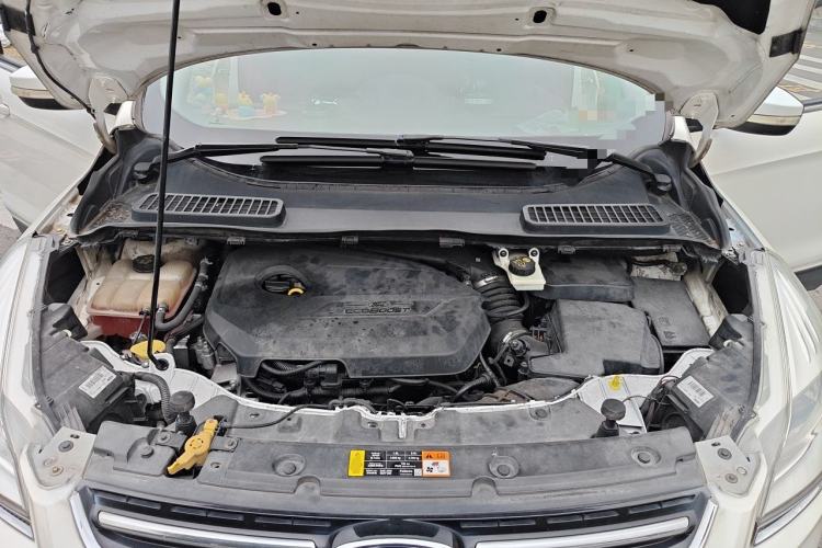 Used Ford Kuga 2013 1.6L GTDi Two-Wheel-Drive Trend Model Engine Bay