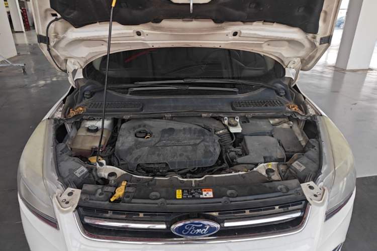 Used Ford Kuga 2013 1.6L GTDi Two-Wheel-Drive Comfort Model Engine Bay