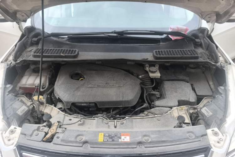 Used Ford Kuga 2013 1.6L GTDi Two-Wheel-Drive Trend Model Engine Bay