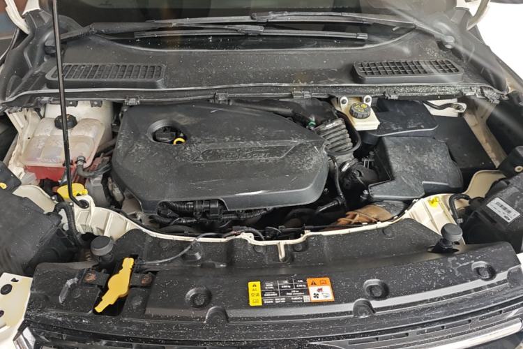 Used Ford Kuga 2013 1.6L GTDi Two-Wheel-Drive Trend Model Engine Bay
