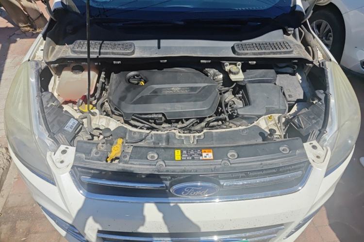 Used Ford Kuga 2013 1.6L GTDi Two-Wheel-Drive Trend Model Engine Bay
