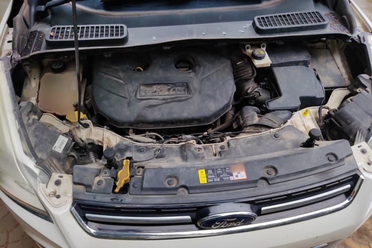 Used Ford Kuga 2013 2.0L GTDi Four-Wheel-Drive Elite Model Engine Bay