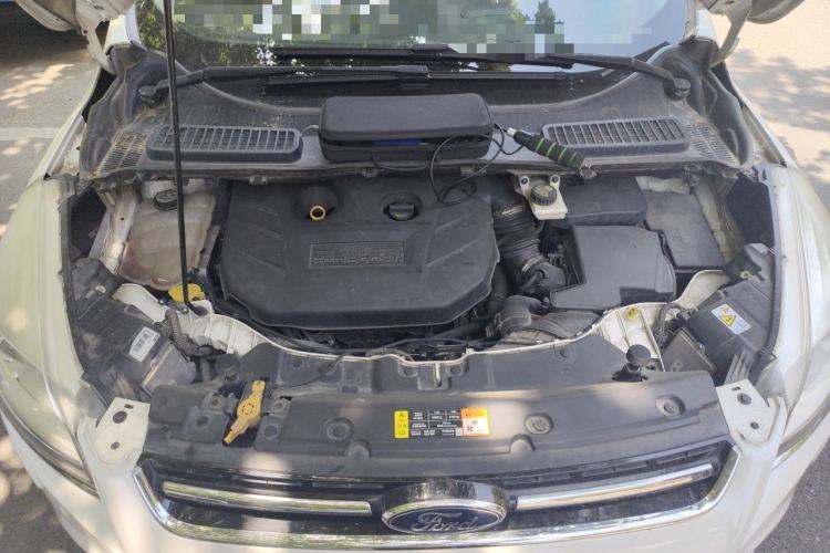 Used Ford Kuga 2013 2.0L GTDi Four-Wheel Drive Premium Model Engine Bay