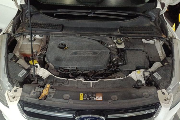 Used Ford Kuga 2013 1.6L GTDi Two-Wheel-Drive Trend Model Engine Bay