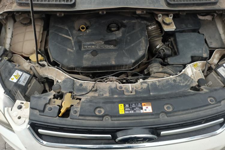 Used Ford Kuga 2013 2.0L GTDi Four-Wheel Drive Premium Model Engine Bay