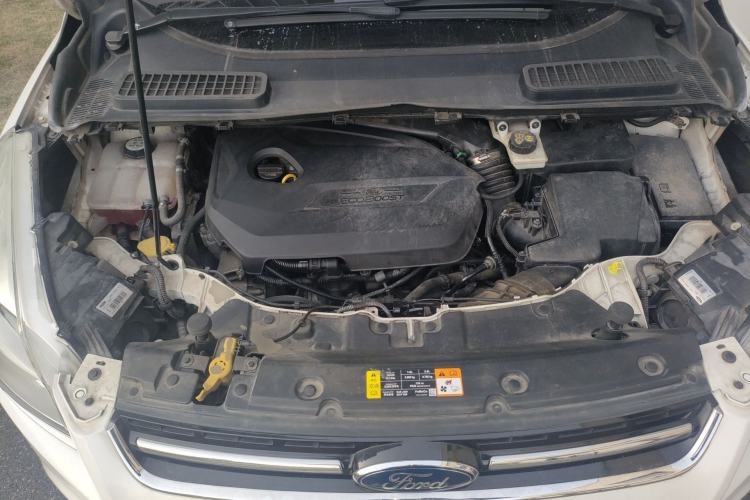 Used Ford Kuga 2013 1.6L GTDi Two-Wheel-Drive Trend Model Engine Bay