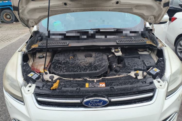 Used Ford Kuga 2013 2.0L GTDi Four-Wheel Drive Premium Model Engine Bay