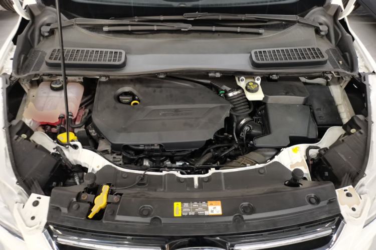 Used Ford Kuga 2013 1.6L GTDi Two-Wheel-Drive Trend Model Engine Bay