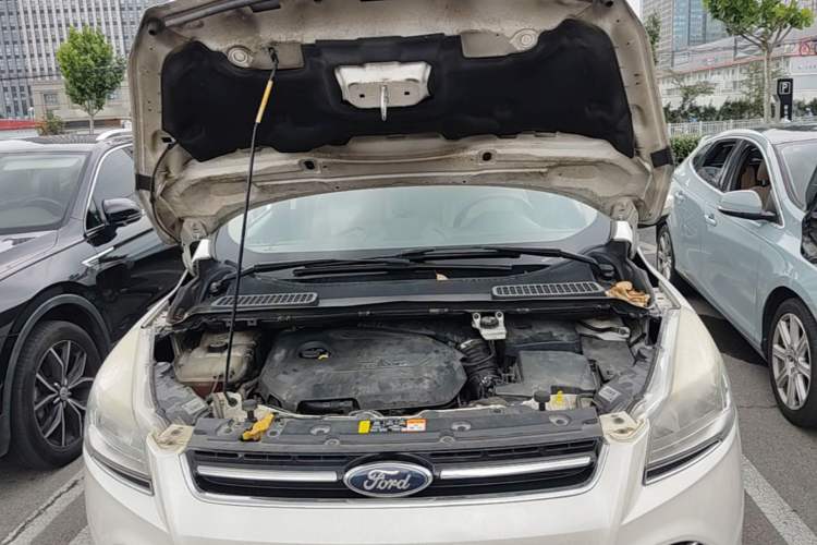 Used Ford Kuga 2013 1.6L GTDi 4x4 Elite Model Engine Bay