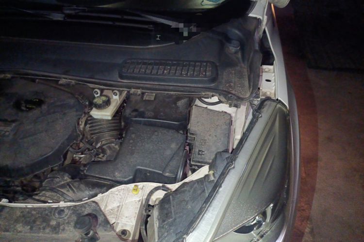 Used Ford Kuga 2013 2.0L GTDi Four-Wheel Drive Premium Model Engine Bay Left