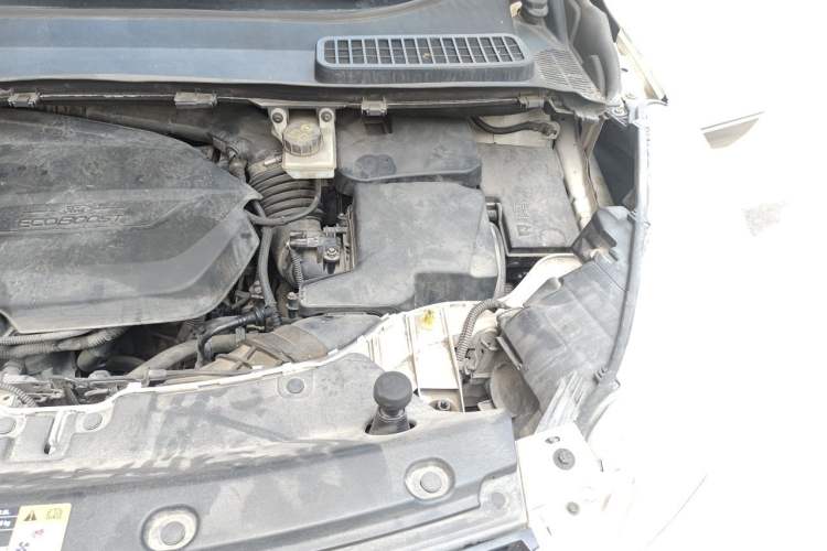 Used Ford Kuga 2013 1.6L GTDi 4x4 Elite Model Engine Bay Left