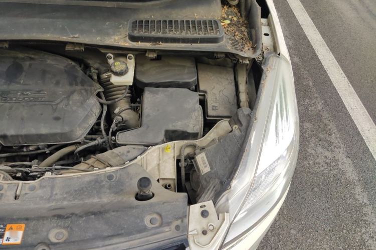 Used Ford Kuga 2013 1.6L GTDi 4x4 Elite Model Engine Bay Left