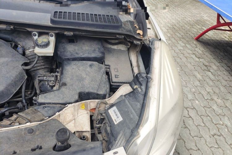 Used Ford Kuga 2013 1.6L GTDi Two-Wheel-Drive Comfort Model Engine Bay Left