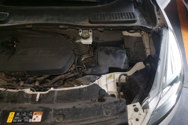 Used Ford Kuga 2013 1.6L GTDi 4x4 Elite Model Engine Bay Left
